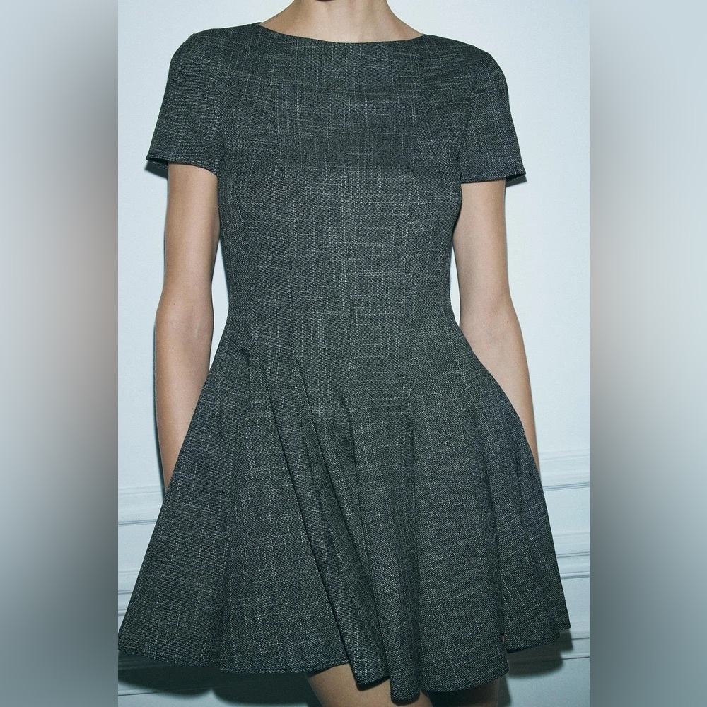 Zara Green A-Line Mini Dress Short Sleeve Crew Neck